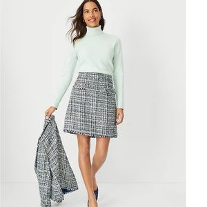NWT Ann Taylor Shimmer Skirt!